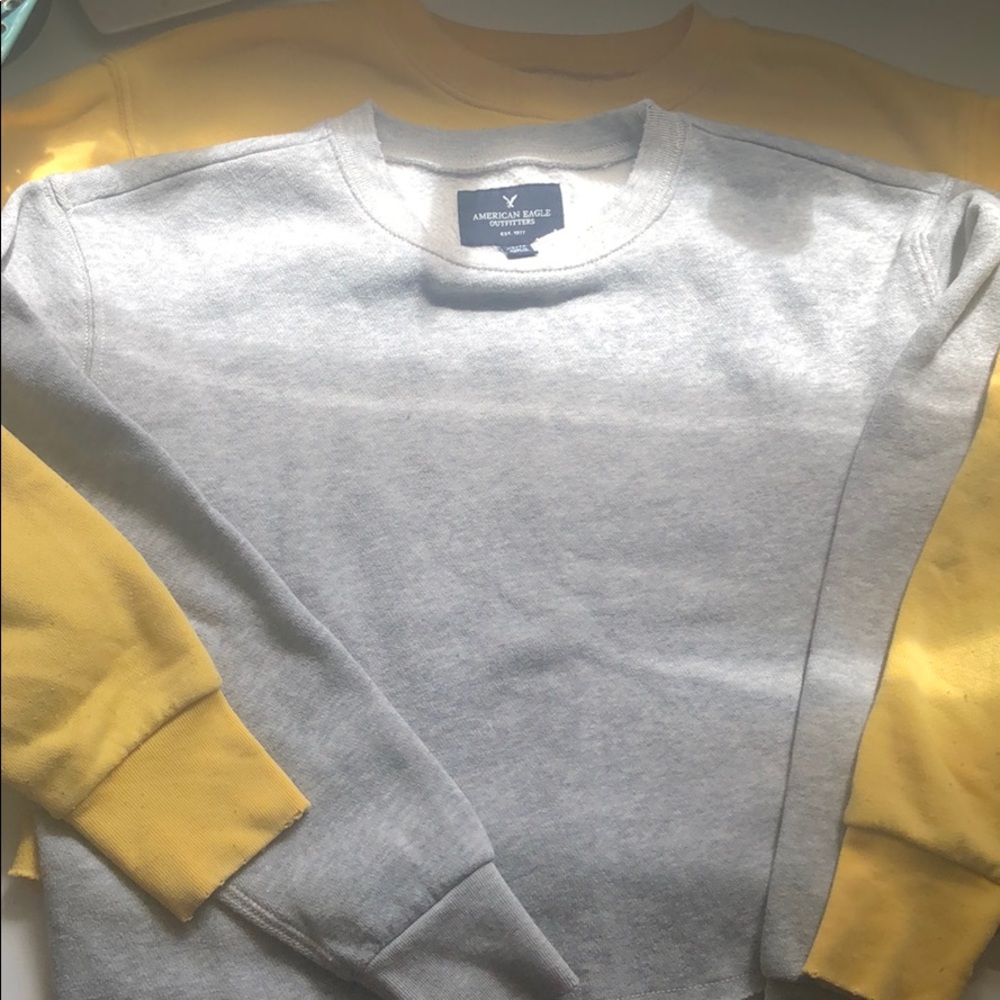 Crop sweatshirt